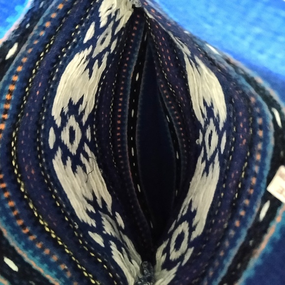 Vintage Greek woven tassel crossbody/shoulder bag - Picture 5 of 8